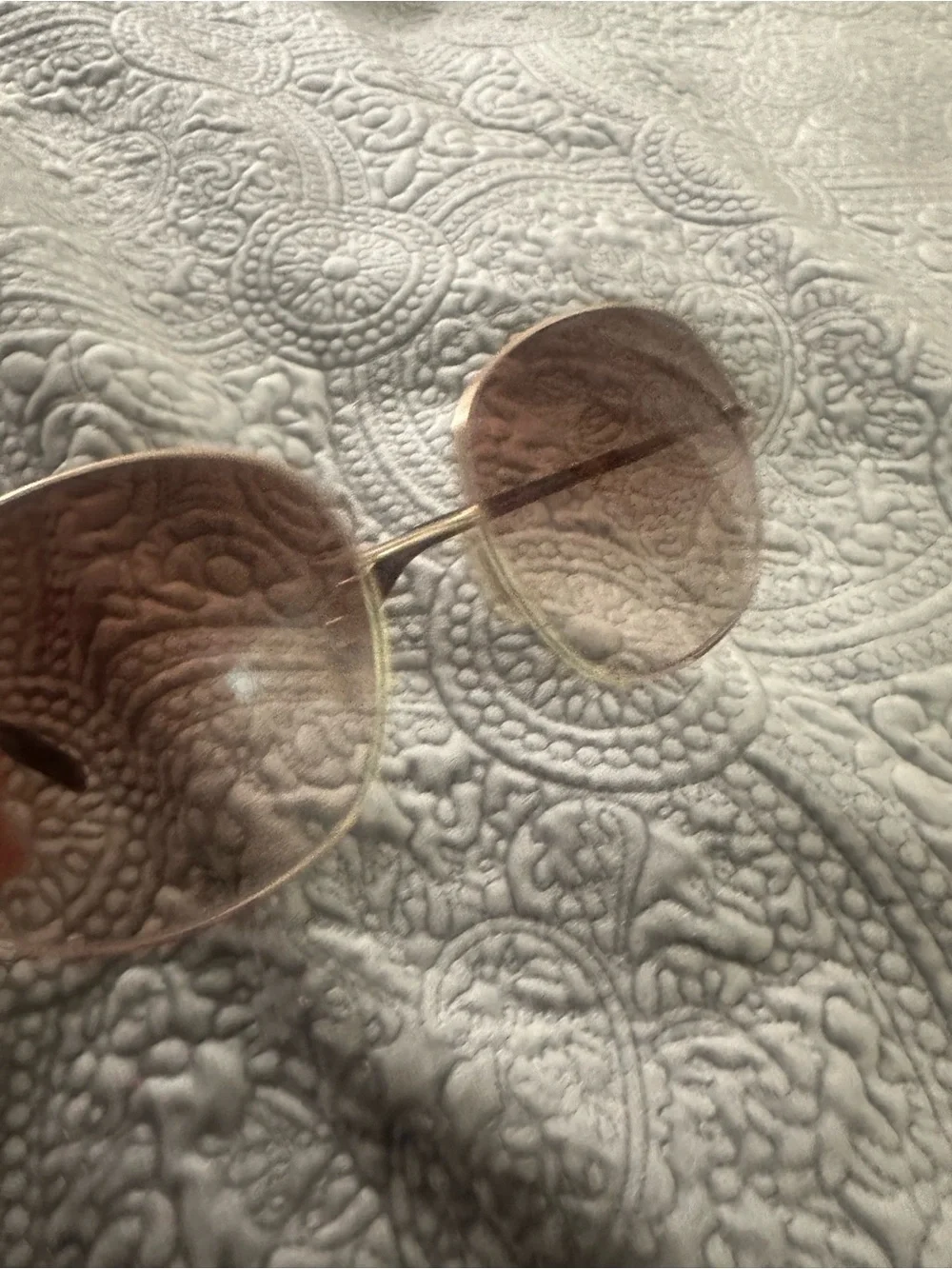 Tom Ford Oversized Gold Frame Sunglasses with Gradient Brown Lenses